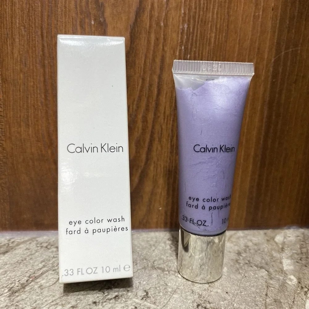 Calvin‎ Klein Eye Color Wash 15 Violet 0.33 fl.oz New Rare Shimmer Eyeshadow